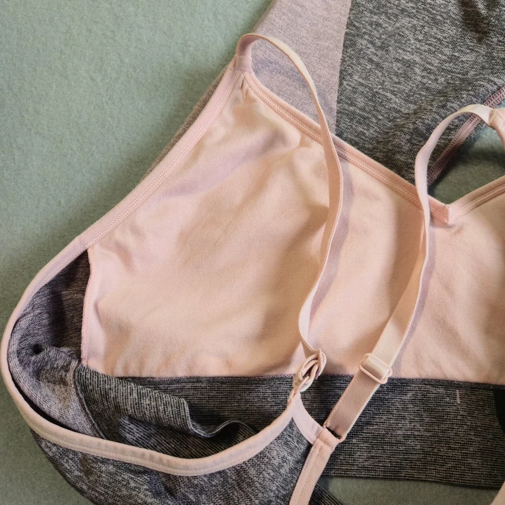 PINK Victoria's Secret Activewear Set Women XL Grey Pink Seamless Leggings Bra - Picture 4 of 8